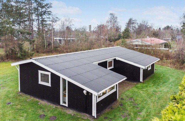 1 bedroom amazing home in Gedser