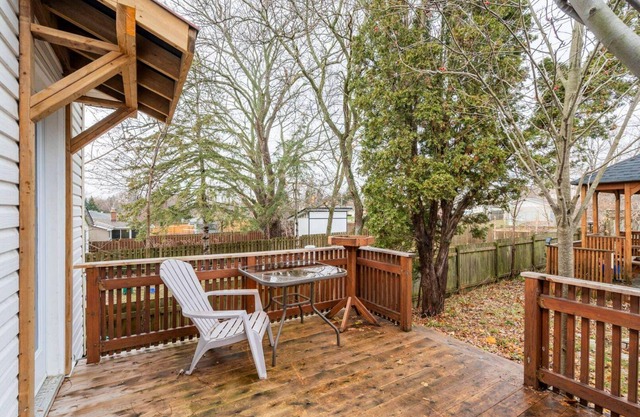 1 Bedroom Apartment in North Waterloo w Private Patio - Close to UW, Tech Park