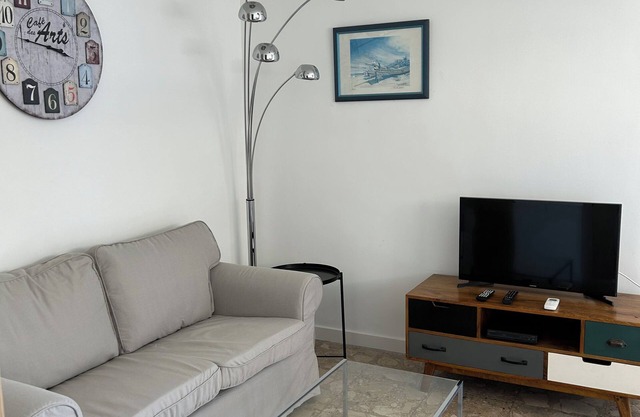 1 Bedroom Apartment in Le Cannet