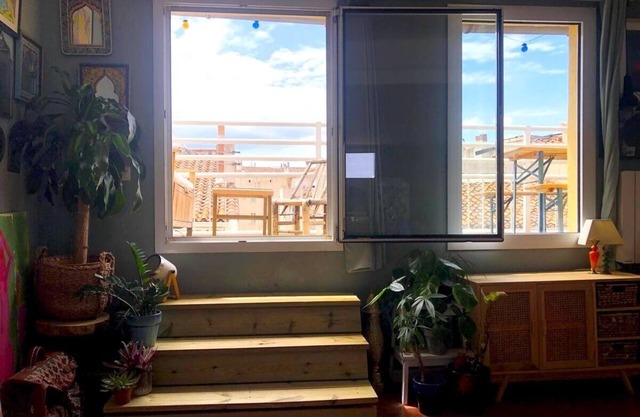 1 Bedroom Apartment in Marseille