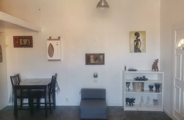 1 Bedroom Apartment in Marseille