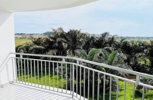 1 Bedroom Apartment Palm-View Balcony Entebbe
