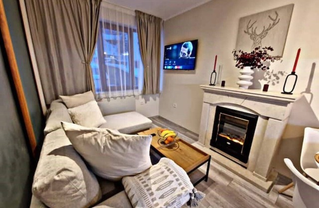 1 bedroom luxury apartment Milena -free parking