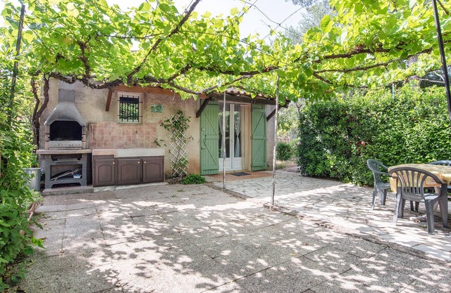 1 bedroom pet friendly home in Le Muy