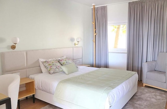 1 Bedroom Villa with Garden