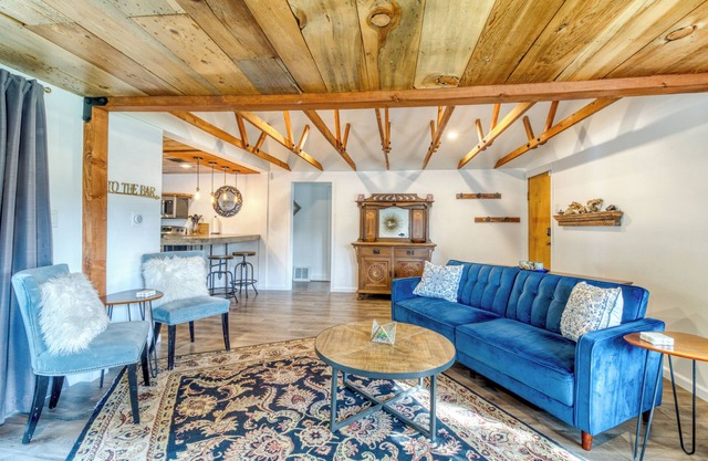 #1 Bend Retreat! Near All! Kid and Pet Friendly!