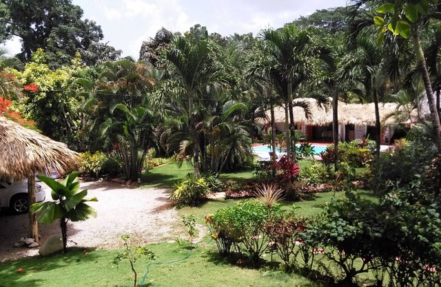 1 chambre 2 personnes Villa style Caraïbes dans une belle propriété sécurisée.