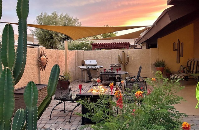1 level with garage, near downtown Gilbert & Chandler