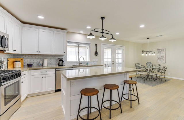 < 1 Mi to Golf: Modern Sun Lakes Home w/Patio