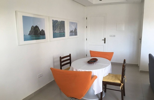 1 min from the beach comfortable renovated apartment