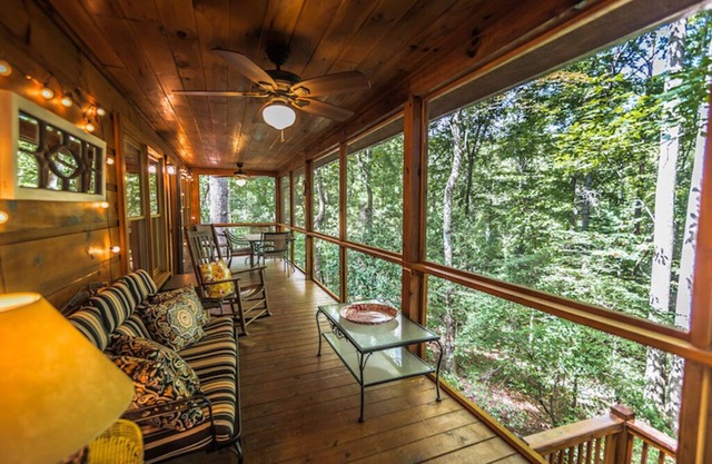 10 Minutes to Downtown Blue Ridge - Sleeps 4