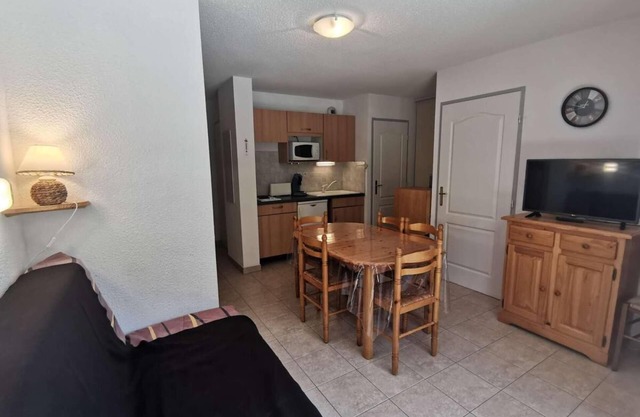 100m from resort center, 2nd floor, balcony, ski locker, 25m², Réallon