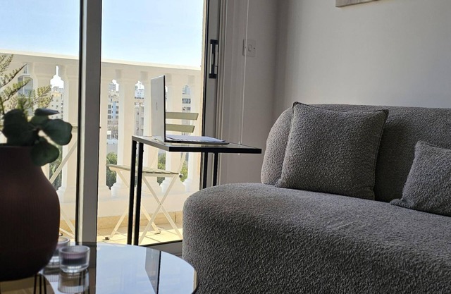 104 NIC - 502 Stay Cosmo City Suite