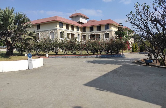 106 AC1BHK Service Apartment