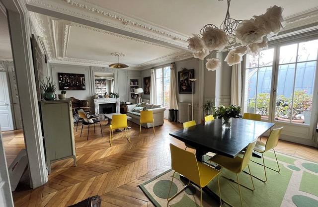 10m' from the Eiffel Tower Family apartment ideal for the Olympic Games
