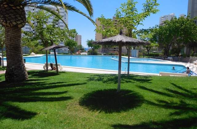 110m2 apartment +18m2 terrace and large pool, Alicante, Playa San Juan