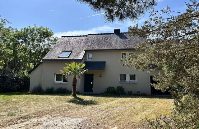 113 - Family home 5 minutes from the beach.