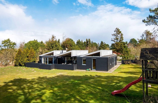 12 person holiday home in Løgstør-By Traum