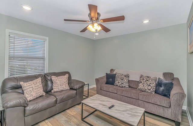 125 Atlantic Avenue Unit I - Pet Friendly! Walk To The Beach and Pier! 1BR -1BA