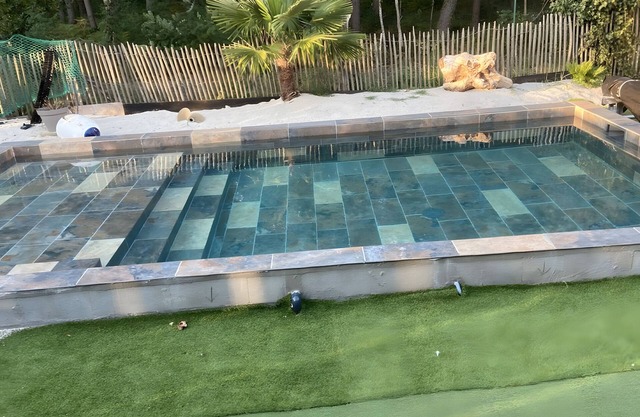 126m² House with Pool and Garden, 25 Minutes from Bassin d'Arcachon