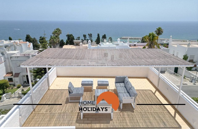 #128 Number 10 Villa by Home Holidays