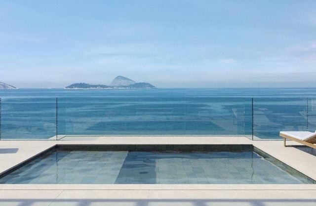 (1402) 2 Suítes, Vista para o Mar e Cristo