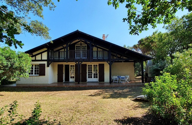 140m² villa in Landaise style - 300m to the beach - quiet location
