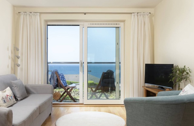15 The Sands - an apartment that sleeps 4 guests in 2 bedrooms