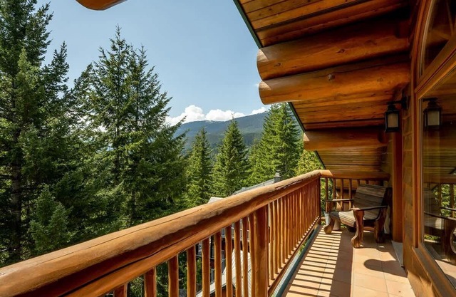 150m to Ski Run, Hot Tub, Pool Table, Iconic View