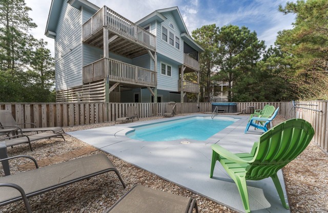 1575 - Sea Remedy, a spacious 4-bed 4.5-bath Corolla, NC, private pool, hot tub, sleeps 10