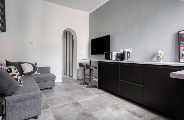 15min to Duomo, Modern 1 Bedrm Flat A/C, 5G WiFi