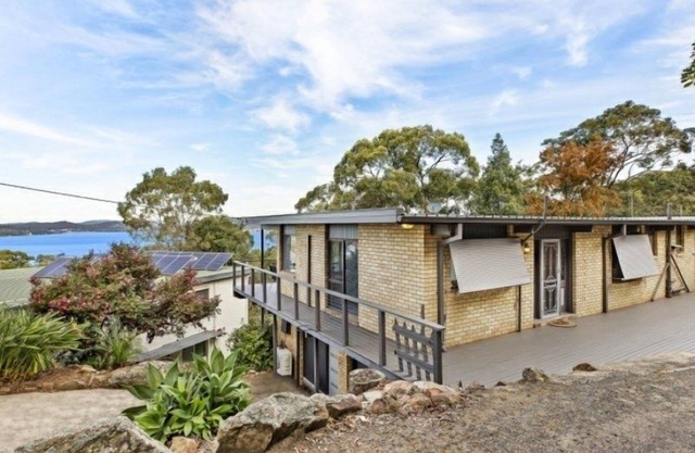180° Water Vista With Outdoor Spa
