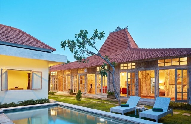18min walk to Seminyak Beach,3BDR Villa2