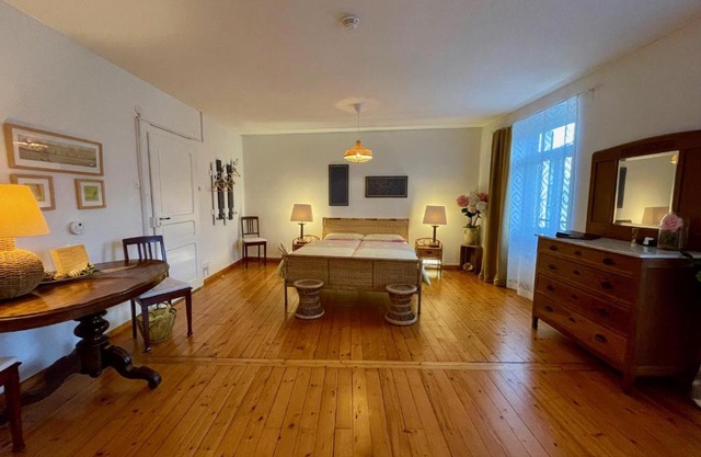 1912 - Apartment - old town