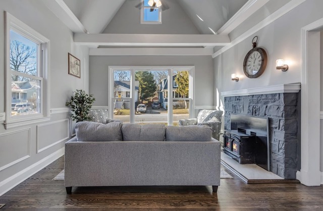 1942 Tudor Home (Catonsville/Baltimore/Ellicott City)