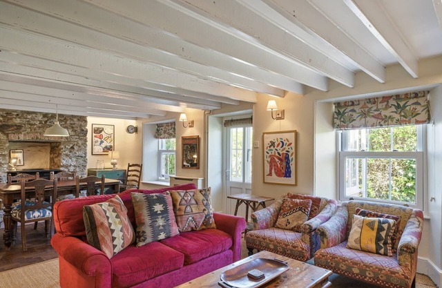 19th Century Cottage & Garden, Private Parking