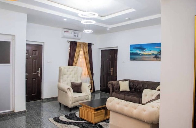 1bedroom(POOL, GYM, Wi-Fi, 24hrs power)