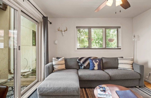 1BR Garden Apartment: Pool, Tennis, Golf Course