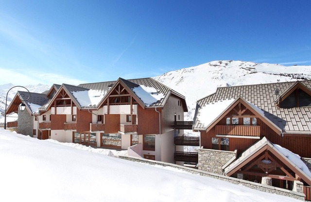 1BR Sleeps 6 | Mountain Escape in Valmeinier!
