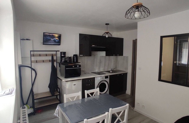 2/4-PERSON STUDIO IN THE CENTER OF LA BOURBOULE