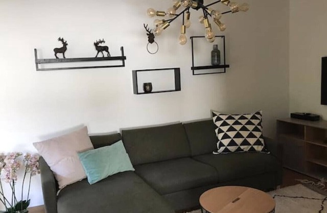2.5-room apartment in the center of Flims. On the slopes