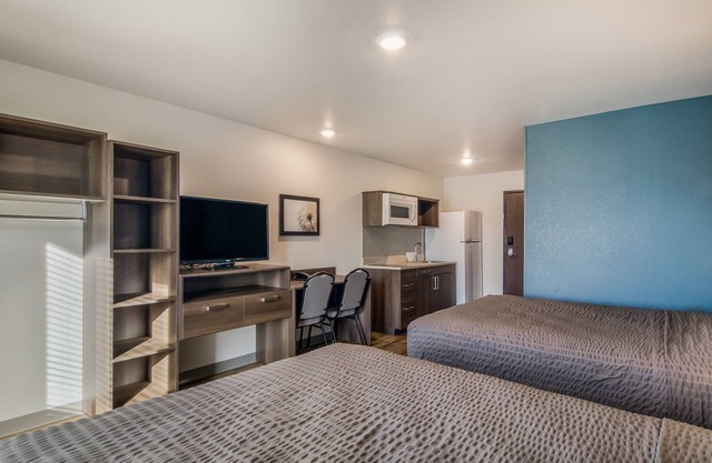 2 Affordable Rooms Close to Greenville’s Family-Friendly Attractions
