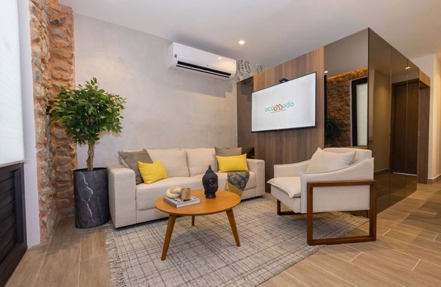 2 bdr 🛏️+ 1 bthr 🛁 Apt in Casco Viejo w/Rooftop Pool 👙🌇📸