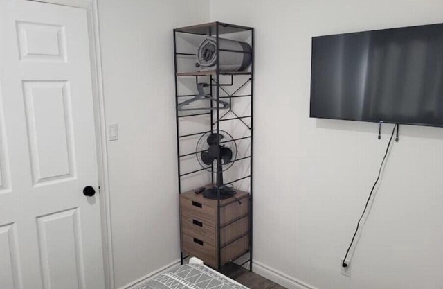 2 bdrm 716 23a ave n unit An