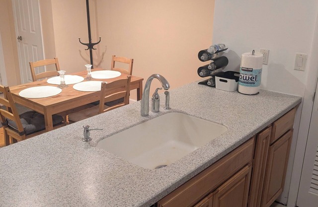 2 Bed 2 Bath in Fort Lee, NJ with Quick Access to NYC