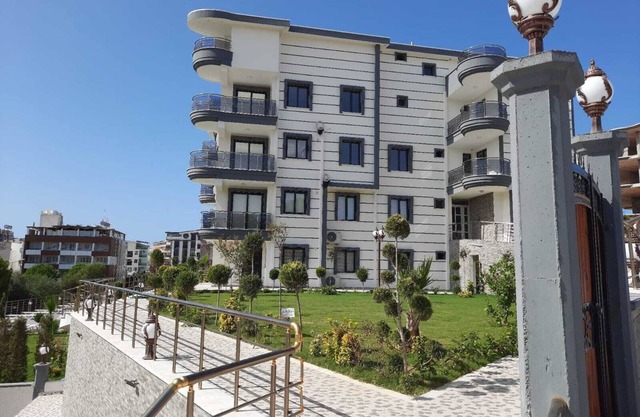 2 Bed Apartment, great amenities only 300m to Alatinkum Beachfront