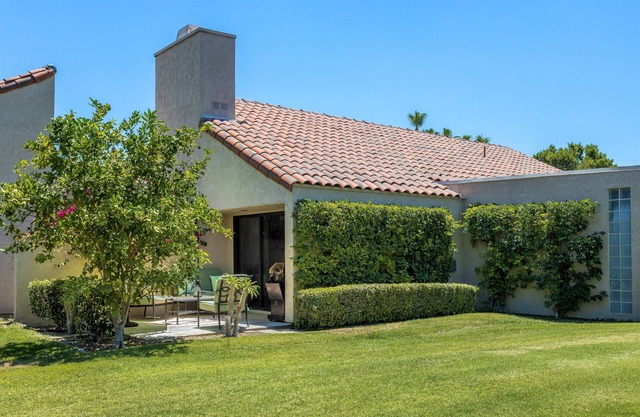 2 Bed Tennis Villa Condo at Mission Hills Golf & Country Club and Outdoor Movies