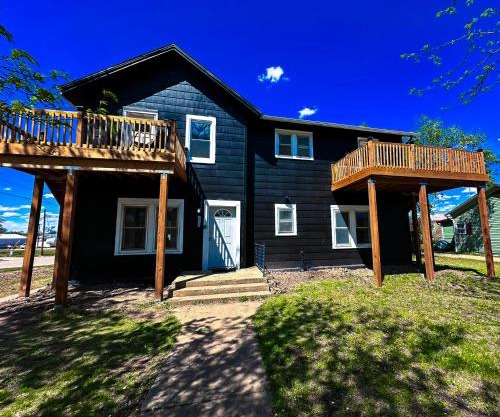2 Bed1bathkitchengrillfirepit-sleeps 6pp
