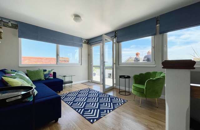 2 bedr apmt, seaview terrace, central Broadstairs