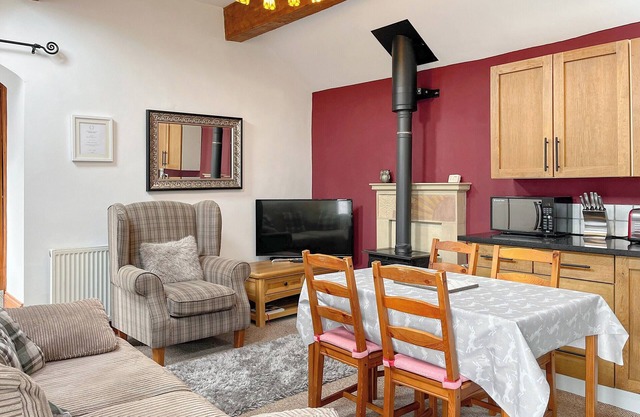 2 bedroom accommodation in Grangemill near Matlock